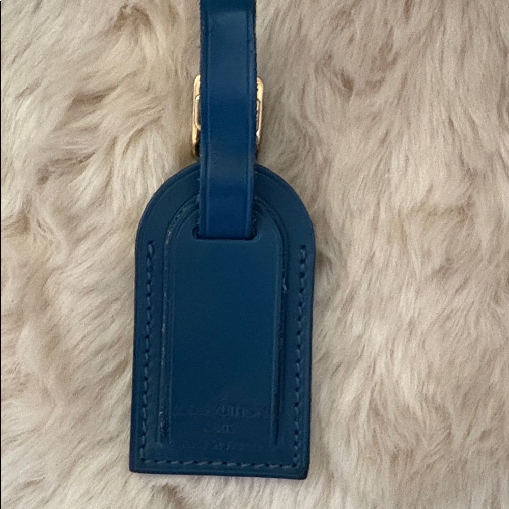 Louis Vuitton Luggage Tag - Picture 7 of 10